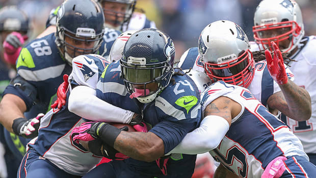 marshawn-lynch-pats-960.jpg